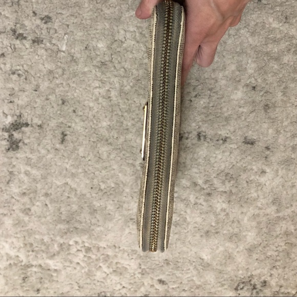 Wallet - Picture 3 of 8